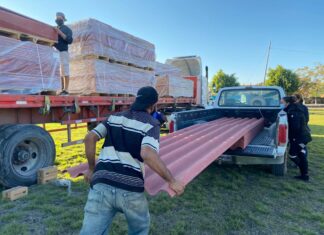 BENEFICIAN CON LAMINAS A 350 FAMILIAS EN SALVATIERRA.