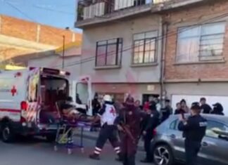 Un joven fue atacado a balazos en la colonia Guanajuato, en Salamanca; fue trasladado para su atención médica.