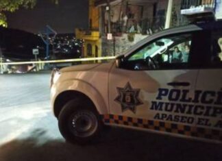 Ataque armado en zona centro de Apaseo El Alto, dejo un saldo de un hombre muerto y tres heridos.