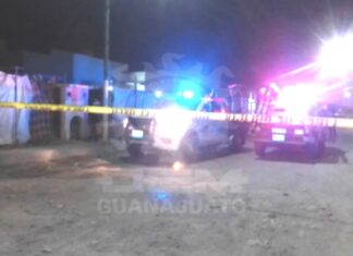 Comando armado ejecuta a una persona al interior de su domicilio en la colonia Arboledas de San Rafael en Celaya.