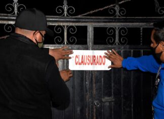 Autoridades municipales suspenden baile popular en la comunidad de Buenavista de Valtierra.
