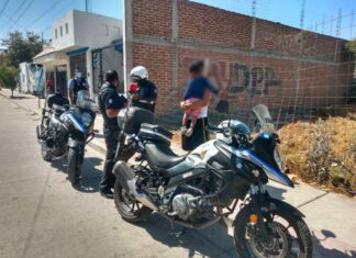 Elementos de Tránsito localizan a menor extraviado en León.