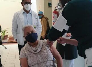 Comienza vacunación de adultos mayores en municipios marginados de Guanajuato.