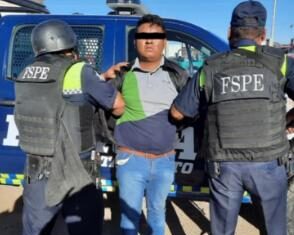 Elementos de las FSPE detienen a un hombre con 9 mil 500 dosis de droga en Ocampo.