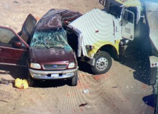 Al menos 10, de los 13 muertos en un accidente en California, son mexicanos.