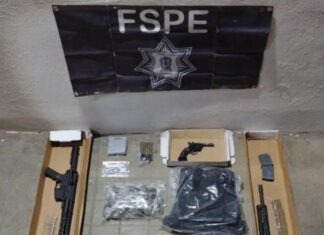 FSPE detuvo en Comonfort a cuatro sujetos, integrantes de una célula delictiva, con armas y drogas.