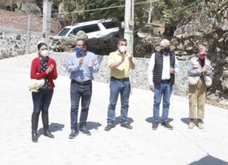 Inician trabajos de pavimentación de la calle Independencia en la comunidad de Rincón de Parangueo en Valle De Santiago.