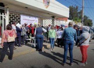 En Salamanca comenzaron a vacunar a adultos mayores con incidentes menores.