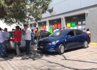 Más de mil conductores de «Uber» se manifestaron en una marcha nacional en León.