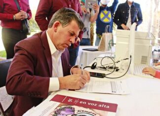 Ricardo Sheffield rechazó «imposiciones» en su planilla pero finalmente se registró como candidato.