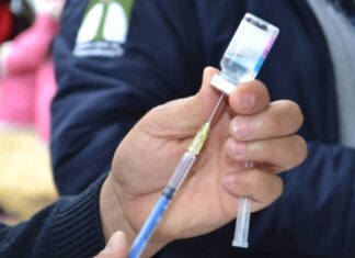 Vacunas se aplicarán en León el próximo Lunes. Cortazar recibe la segunda dosis.