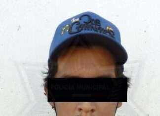 Es detenido Emmanuel «N» por vender turnos a adultos mayores, en un punto de vacunación en San Francisco del Rincón.