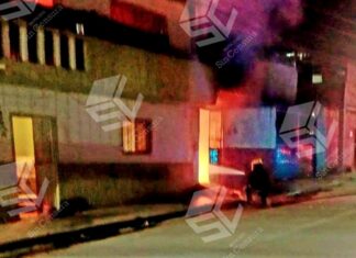 Grupo armado “levanta” a hombre e incendia casa con dos niños adentro en Yuriria,Guanajuato