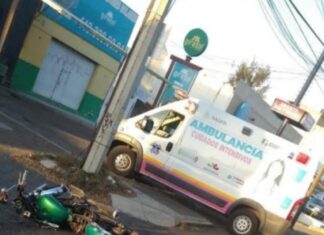 Motociclista muere arrollado por un tráiler
