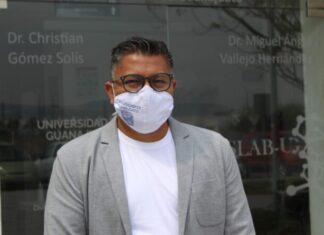 Profesor de la UG recibe por segundo año premio de la UANL a la invención tecnológica.