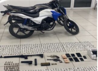 Mediante el Operativo Guanajuato Seguro aseguraron diversas sustancias ilícitas, armas de fuego, chalecos explosivos entre otras cosas