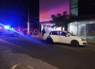 Un hombre que fue baleado murió afuera de una clínica