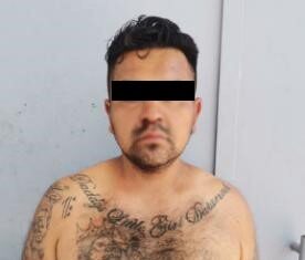 UN HOMBRE FUE DETENIDO POR VECINOS DE LA COLONIA MONTE BLANCO Y ENTREGADO A LA POLICÍA MUNICIPAL.