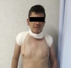 LA POLICÍA MUNICIPAL DETUVO A UN HOMBRE EN POSESIÓN DE 26 DOSIS PRESUNTAMENTE DE MARIHUANA Y CRISTAL.