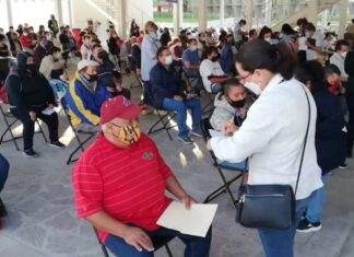 Extienden para el miércoles, campaña de vacunación para personas de 50 a 59 años en León.