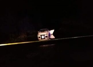 Tres personas que viajaban en un carro fueron baleadas muriendo dos