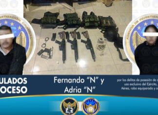 La Fiscalía General del Estado aseguró armas, vehículos, cartuchos útiles, equipo táctico y dosis de droga, durante un cateo en un inmueble en Salamanca