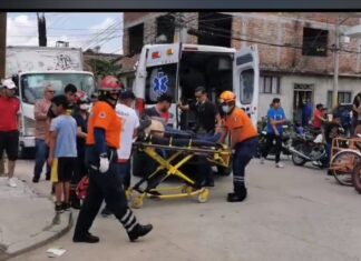 Ataque armado en la colonia Las Heras en Irapuato, dejo un saldo de una asesinada y tres hombres gravemente heridos.