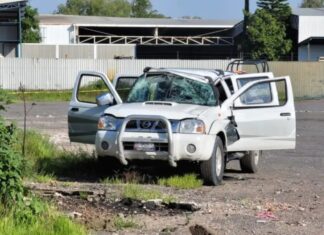 Localizan a un hombre ejecutado al interior de una camioneta en la colonia Jardines del Sol