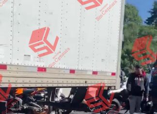 La mañana de este domingo se registró un fuerte accidente en la autopista #México-#Cuernavaca, con un saldo de 6 muertos y 22 lesionados.