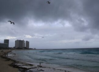 Grace se degradó a tormenta tropical y sigue su avance por centro del país