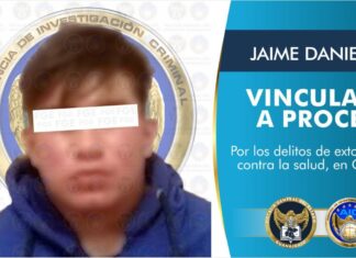 Agentes de Investigación Criminal durante una intervención táctica capturan en flagrancia a un extorsionador, mientras recibía el pago de una víctima en Celaya
