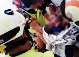 Paramédicos de Cruz Roja y Protección Civil ayudaron a una mujer que dio a luz en un hotel de Silao