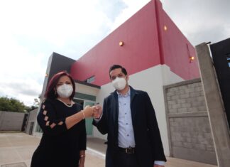 CELEBRA BETTY HERNÁNDEZ REUNIÓN CON AYUNTAMIENTO ENTRANTE