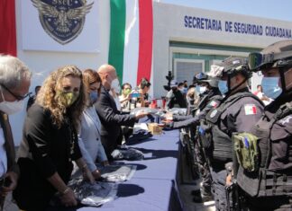 ENTREGA DE VEHÍCULOS, UNIFORMES Y EQUIPAMIENTO PARA LAS DIRECCIONES DE LA SECRETARÍA DE SEGURIDAD.