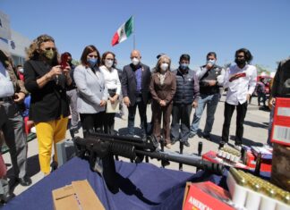ENTREGA DE VEHÍCULOS, UNIFORMES Y EQUIPAMIENTO PARA LAS DIRECCIONES DE LA SECRETARÍA DE SEGURIDAD