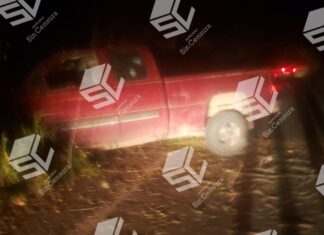 Ejecutan a dos personas a bordo de una camioneta en Salvatierra