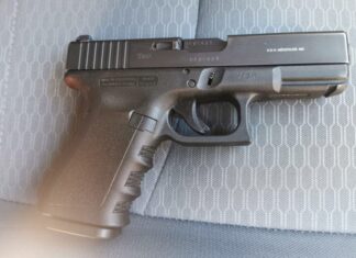 Policías Municipales detuvieron a un sujeto en posesión de un arma de fuego, cartuchos útiles y dos cargadores