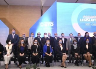 Diputados locales del PAN insisten en defenter la vida desde el momento de la concepción.