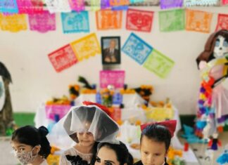 Alma Denisse Barragan, Alcaldesa se Moroleon, invita a vivir nuestras tradiciones.