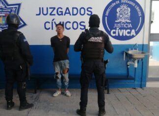 Detiene Policía Municipal a uno con droga y aseguran vehículo robado.