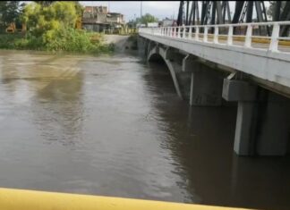 Se incrementa cinco metros el.nivel del Río Lerma en las últimas doce horas