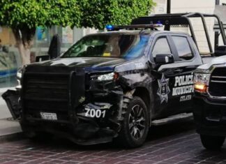 SSCC INFORMA SOBRE ACCIDENTE VIAL DONDE SE VIO INVOLUCRADA UNA PATRULLA DE LA POLICÍA MUNICIPAL.