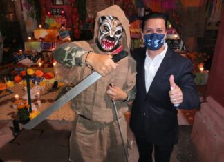 Se lleva a cabo concurso de altares de muertos en Salvatierra.