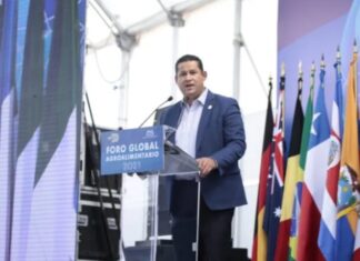 Comparte gobernador idea de diputados panistas de incrementar predial en municipios de Guanajuato.