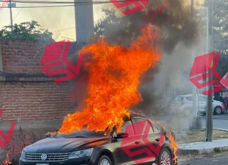 Ejecutan a dos personas en Celaya, calcinan sus cuerpos al interior de un vehículo.