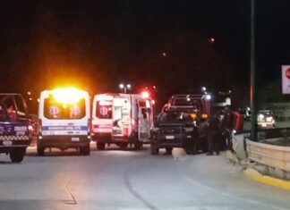 Enfrentamiento entre civiles armados y policías en León, dejo un saldo de un civil muerto y tres más heridos.