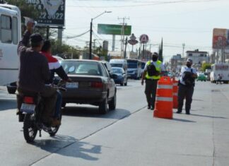 Autoridades municipales presentaron el reglamento para motociclistas y el uso de casco obligatorio en Silao.
