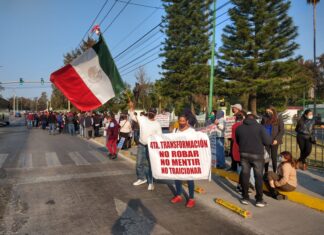 Manifestaciones de apoyo a AMLO en su visita a Irapuato