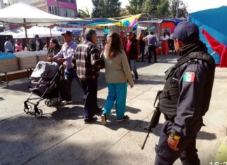 Garantizan seguridad y vigilancia en los tradicionales barrios.