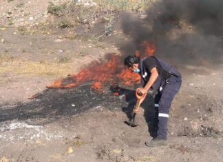 Invitan autoridades de Salvatierra a no quemar llantas, ni basura.
